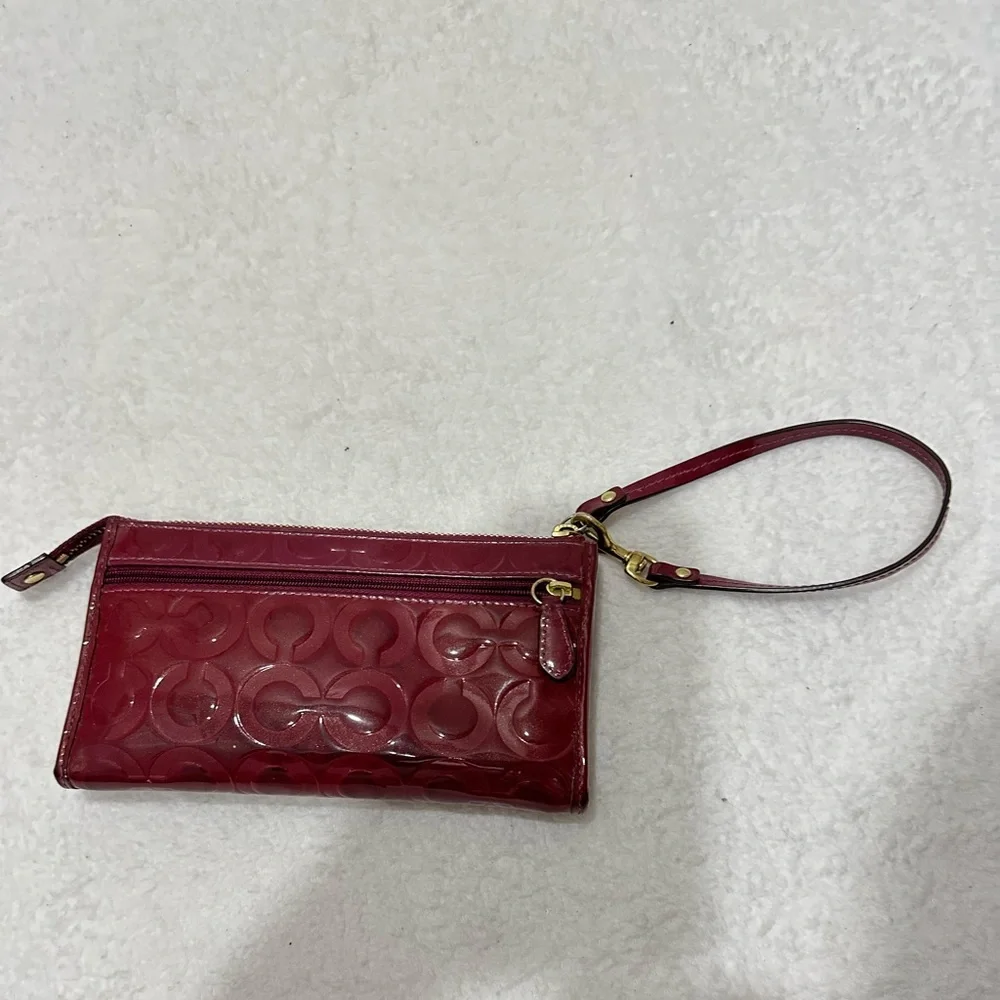 Coach Peyton Op Art Wristlet